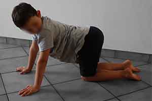 Exercice pour aider la maturation du réflexe de Galant